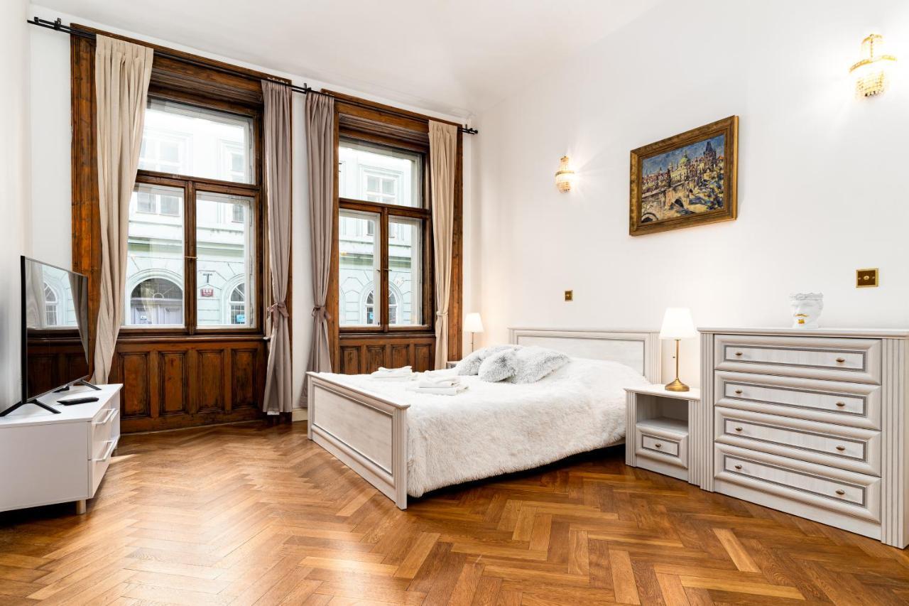 Magnificent King Suite Prague Exterior photo